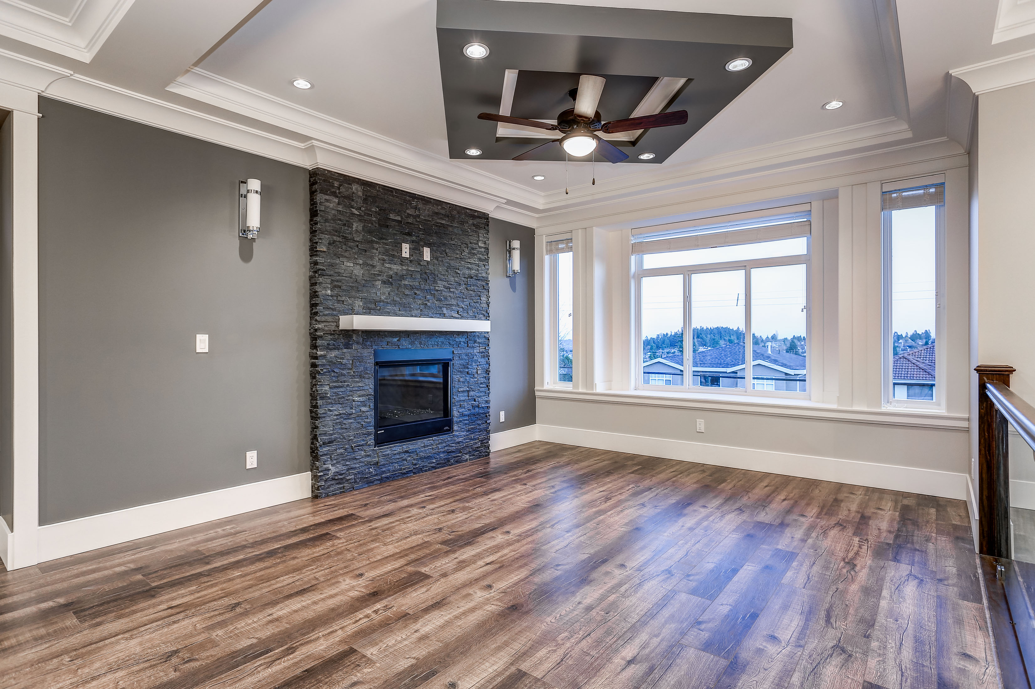 8041 12TH AVENUE, Burnaby East 5