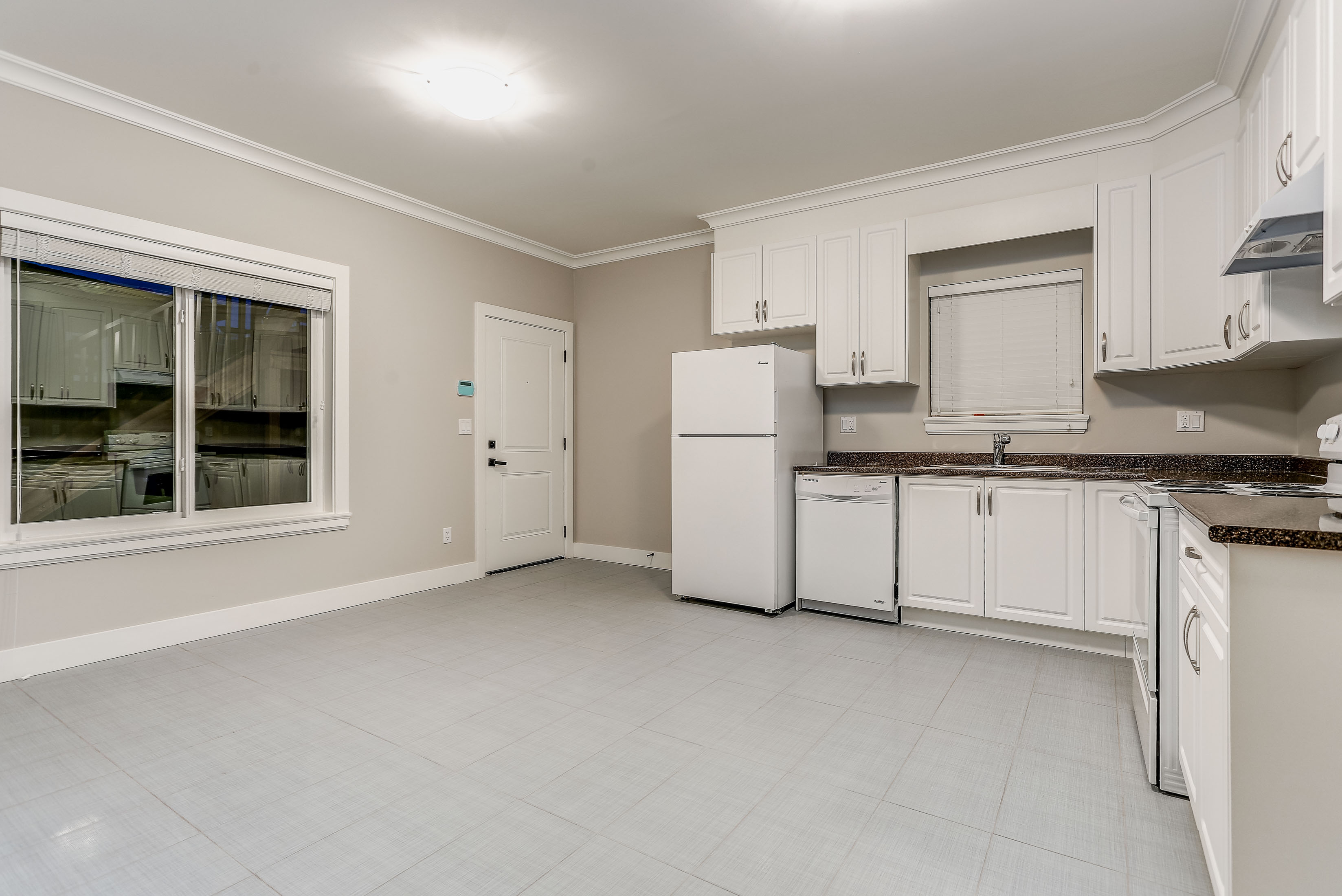 8041 12TH AVENUE, Burnaby East 20