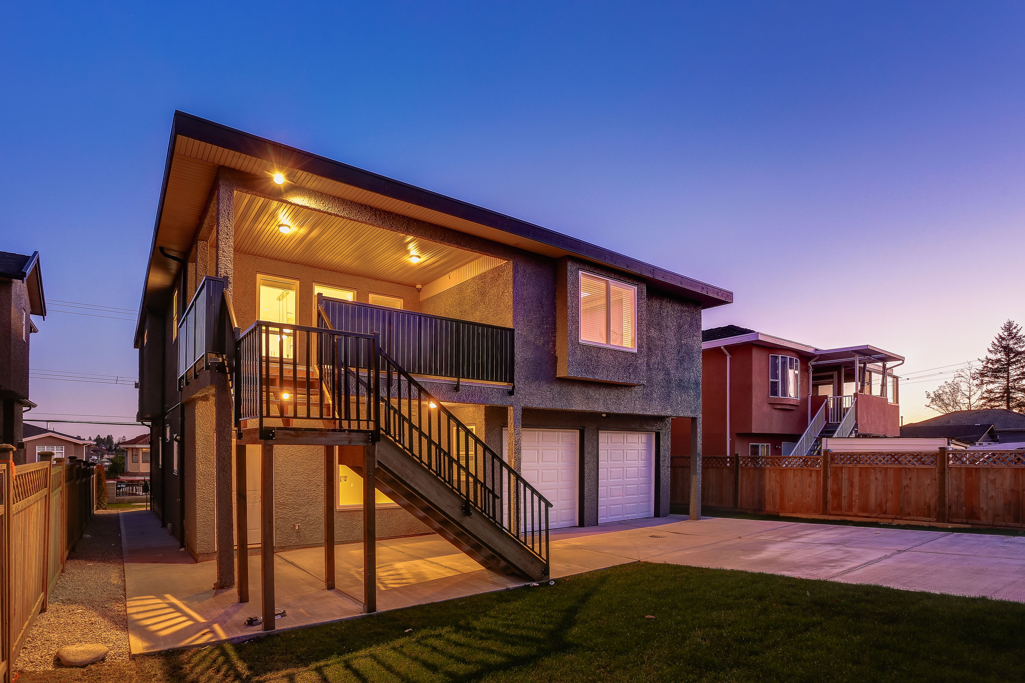 8041 12TH AVENUE, Burnaby East 23