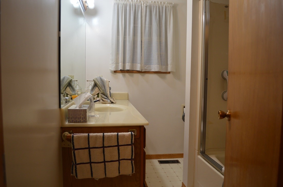 5680 HYDE STREET Burnaby North 11