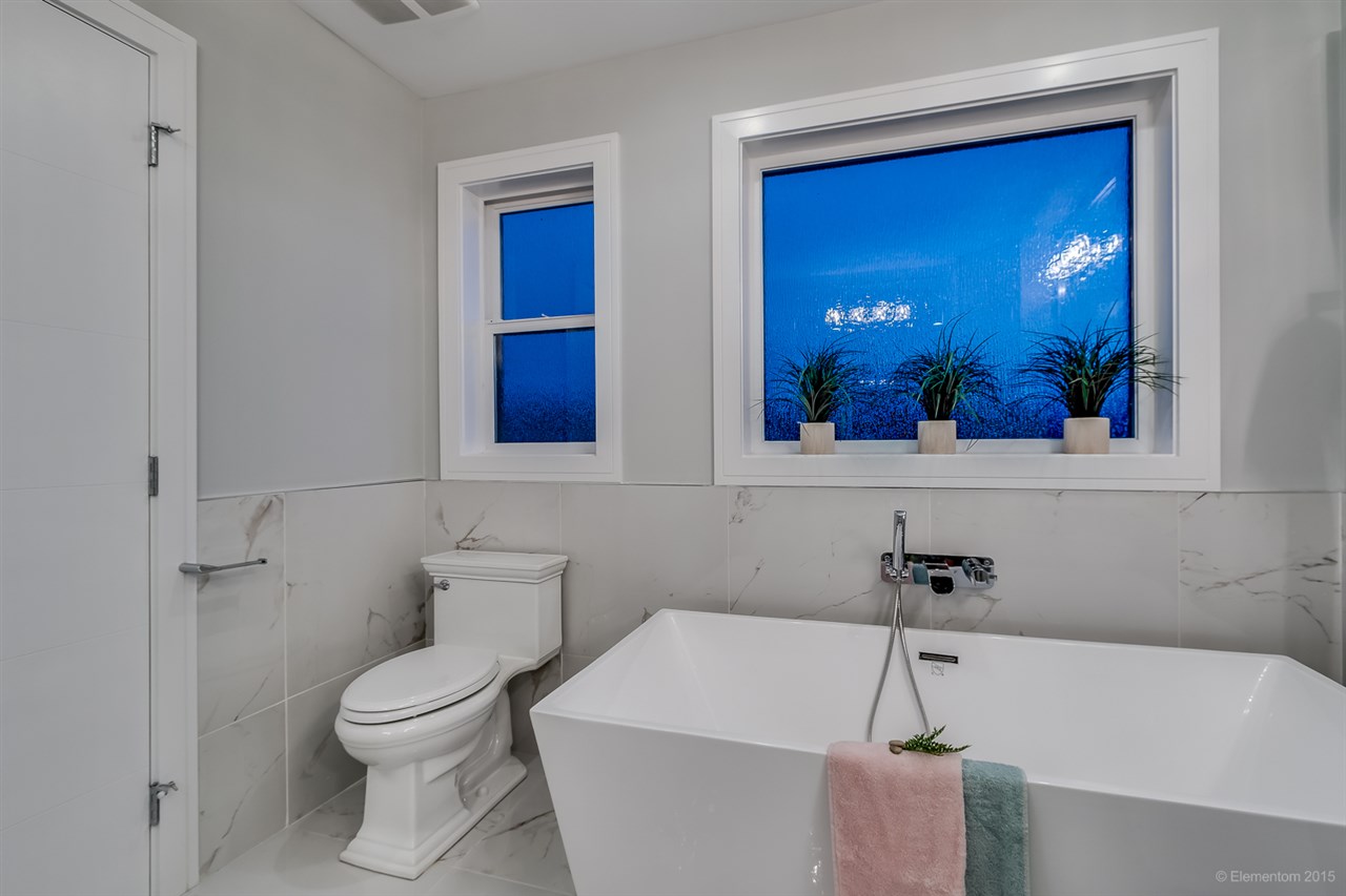 8085 17TH AVENUE BURNABY 4