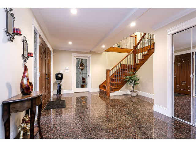8135 14TH AVENUE BURNABY 6