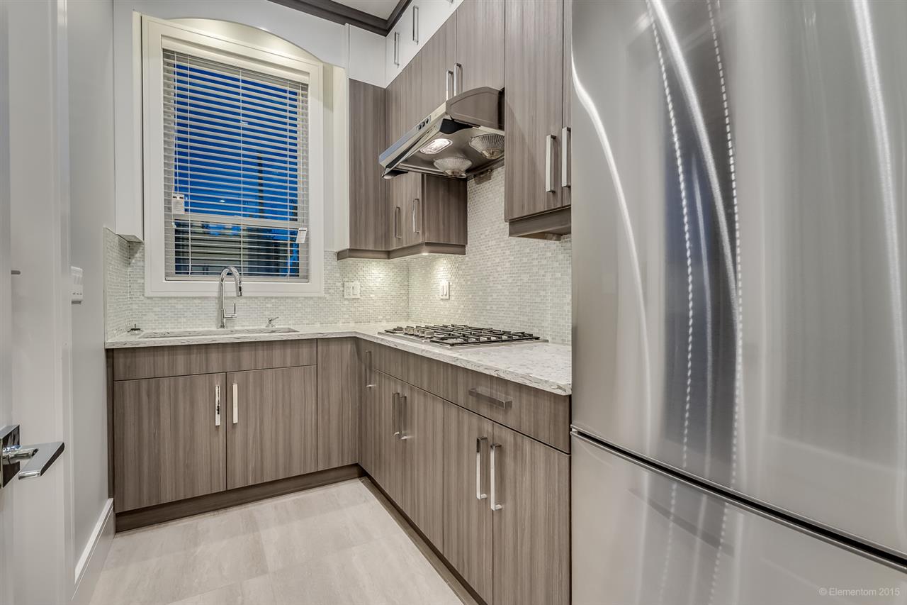 8085 17TH AVENUE BURNABY 12