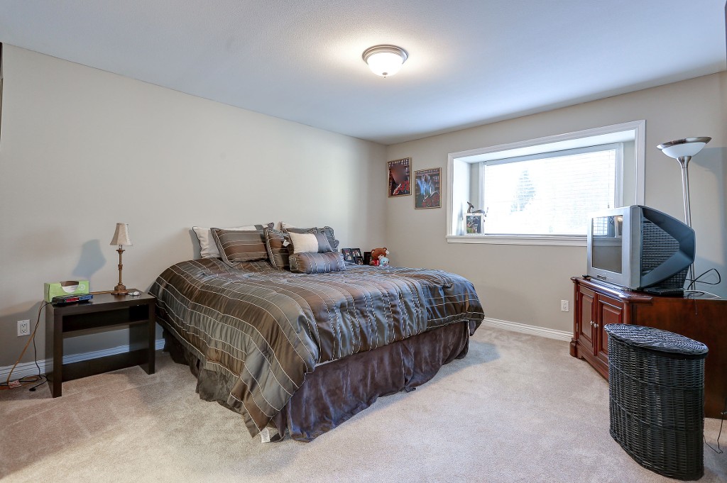 8425 11TH AVENUE BURNABY 6