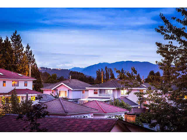 8135 14TH AVENUE BURNABY 9