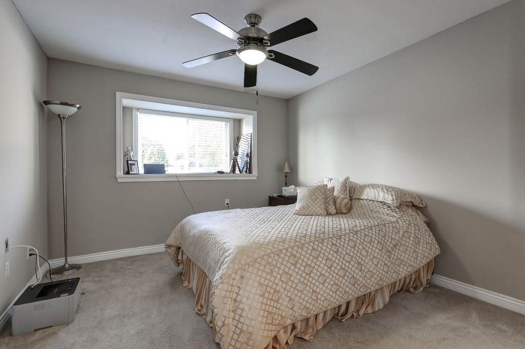 8425 11TH AVENUE BURNABY 16