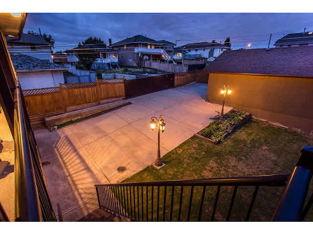 8135 14TH AVENUE BURNABY 13