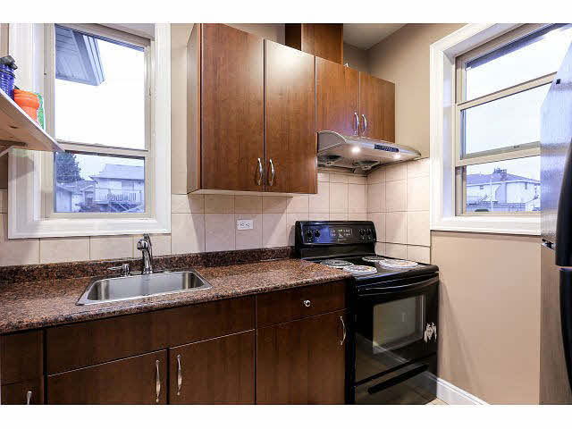 8135 14TH AVENUE BURNABY 20