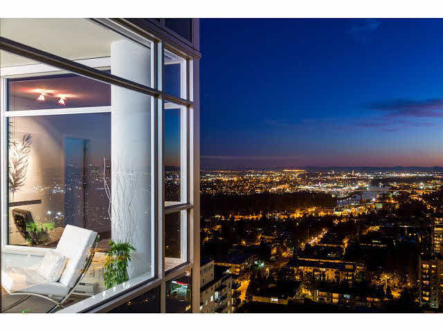 2505 608 BELMONT STREET NEW WESTMINSTER 18
