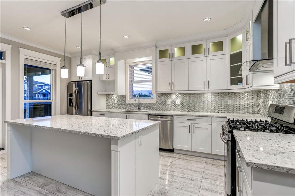 8041 12TH AVENUE, Burnaby East 6
