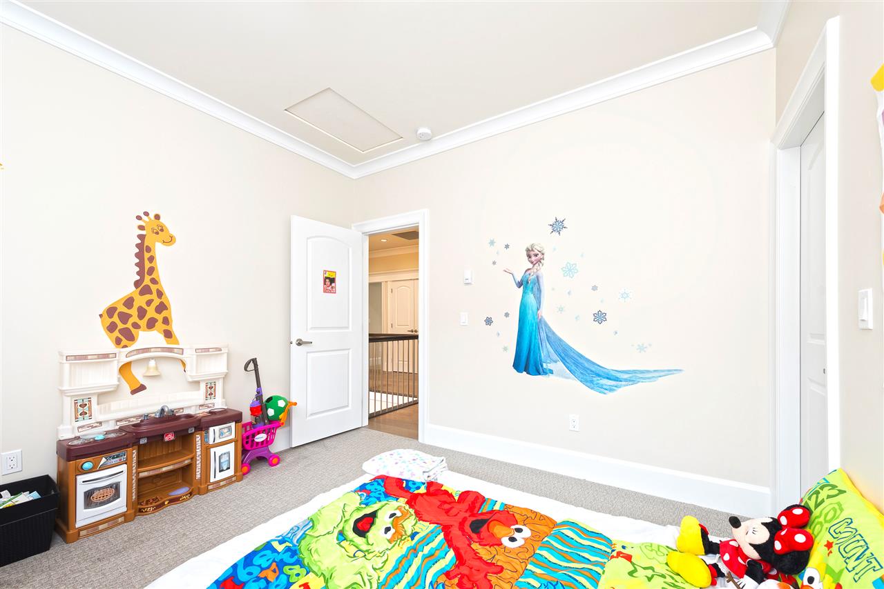 8037 17TH AVENUE BURNABY 18