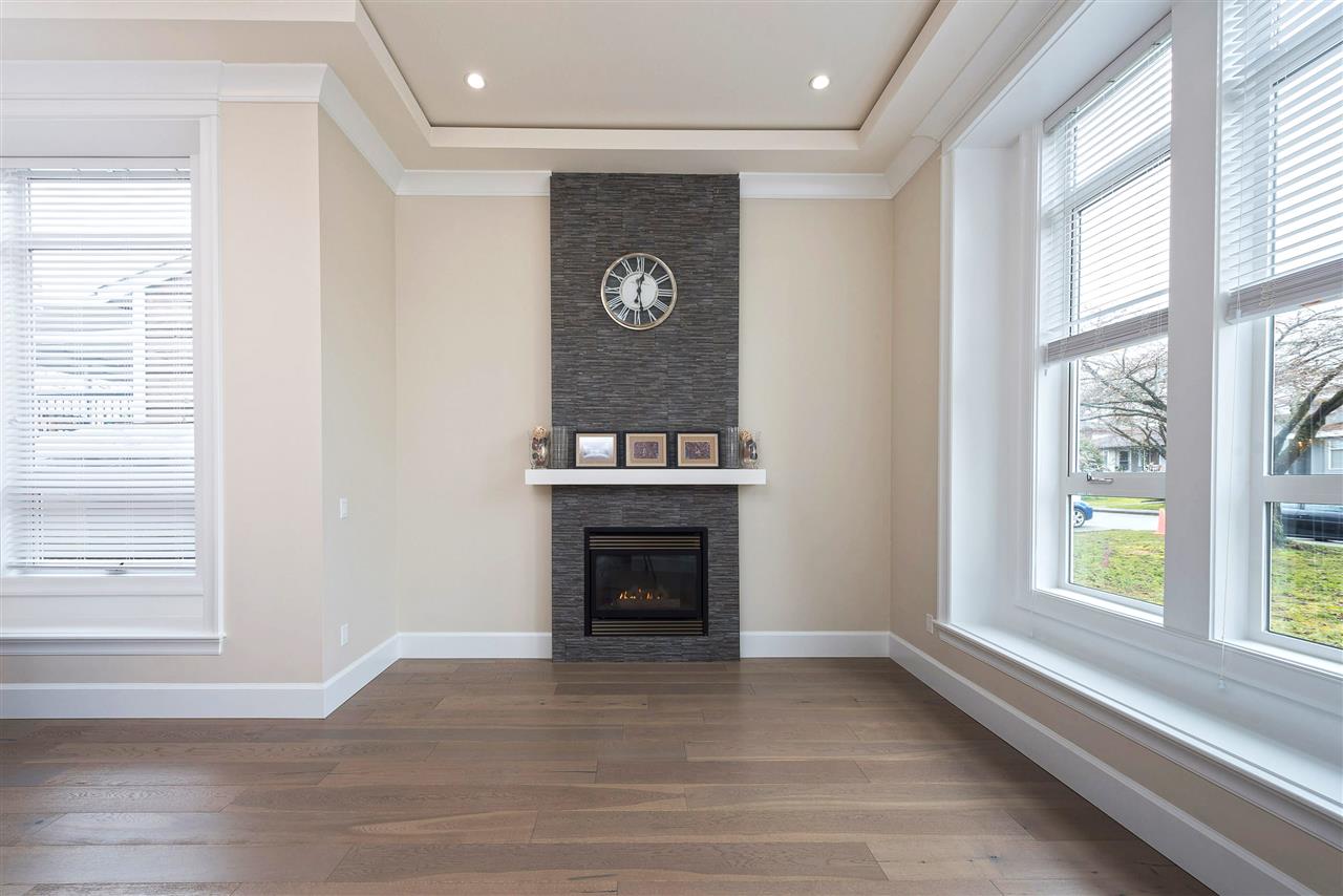 8037 17TH AVENUE BURNABY 2
