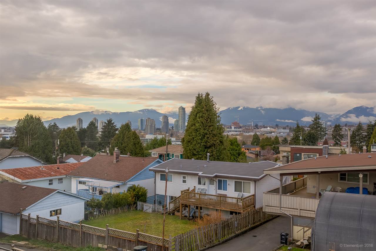5065 HARDWICK STREET BURNABY 18