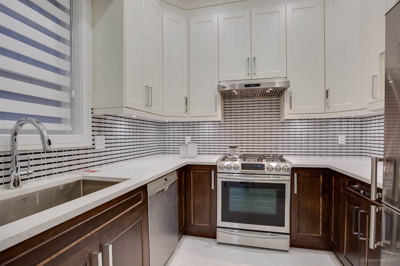 7849 16TH AVENUE BURNABY 13