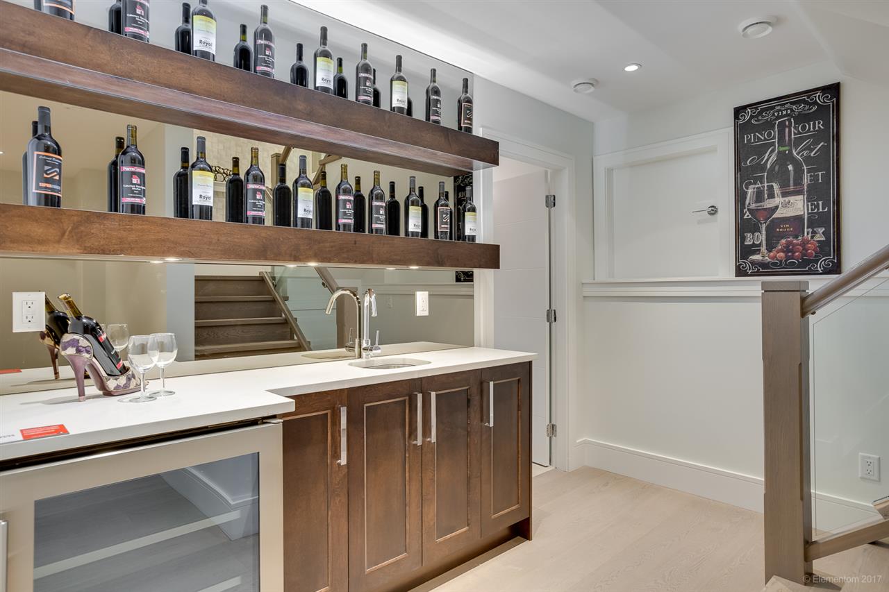 7849 16TH AVENUE BURNABY 17