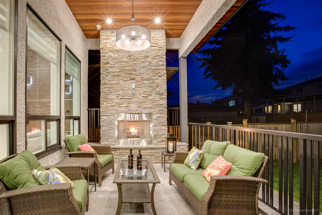 7849 16TH AVENUE BURNABY 19