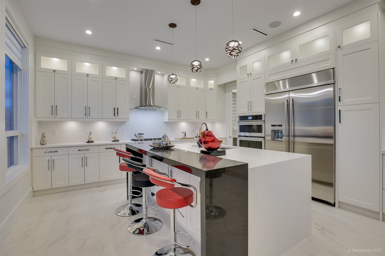 7849 16TH AVENUE BURNABY 10