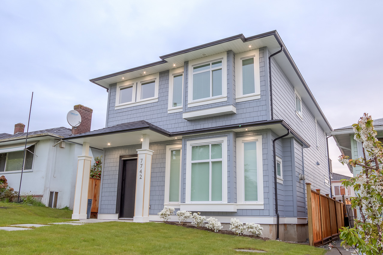 7742 DAVIES STREET BURNABY 31