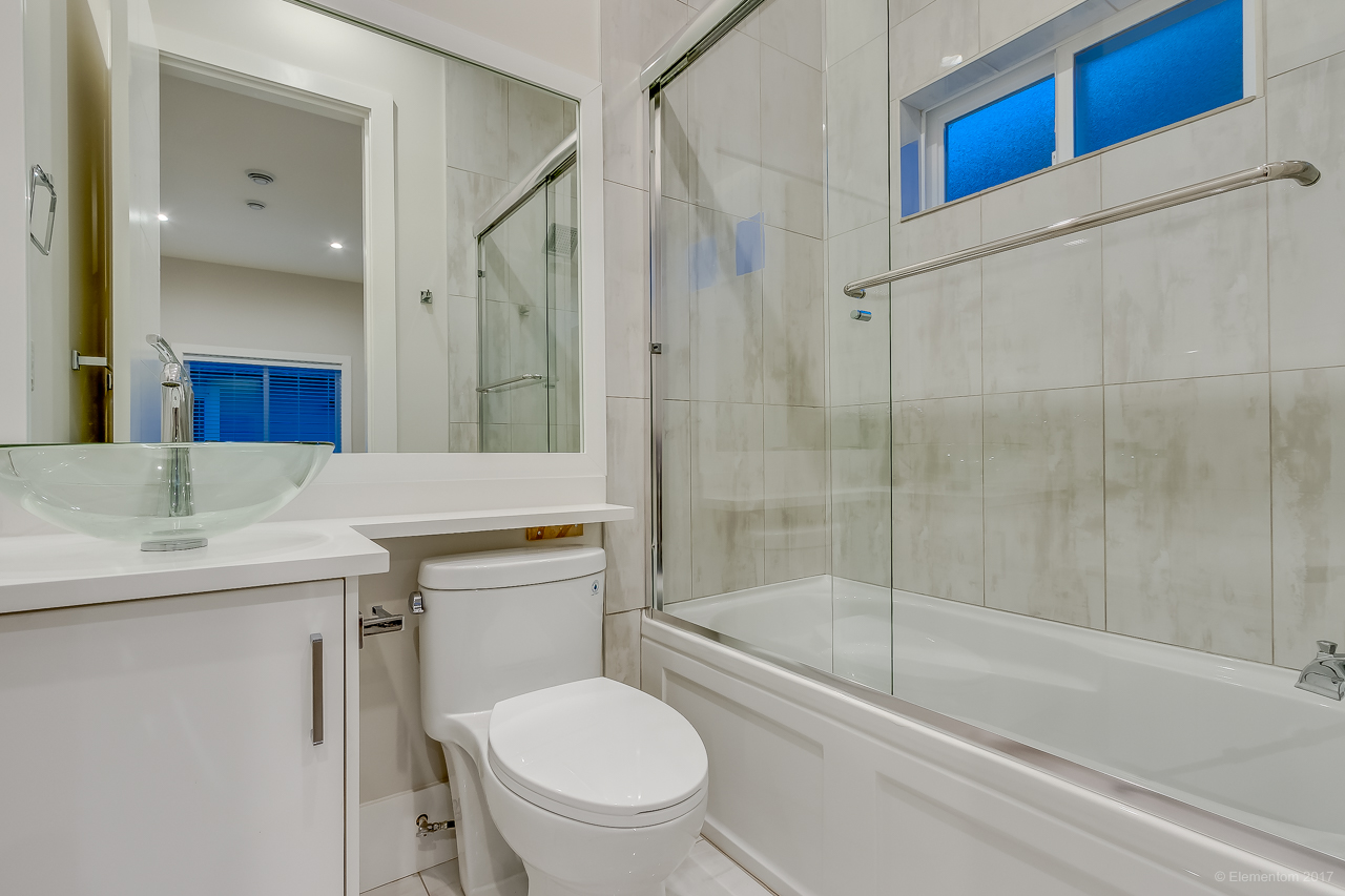 7742 DAVIES STREET BURNABY 18