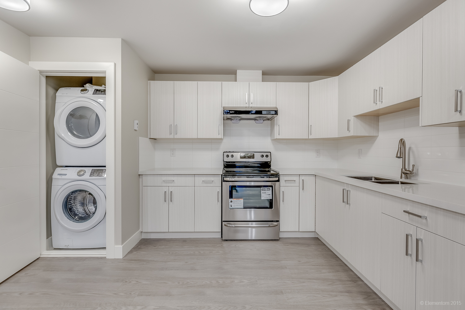 8565 10th Avenue Burnaby 27