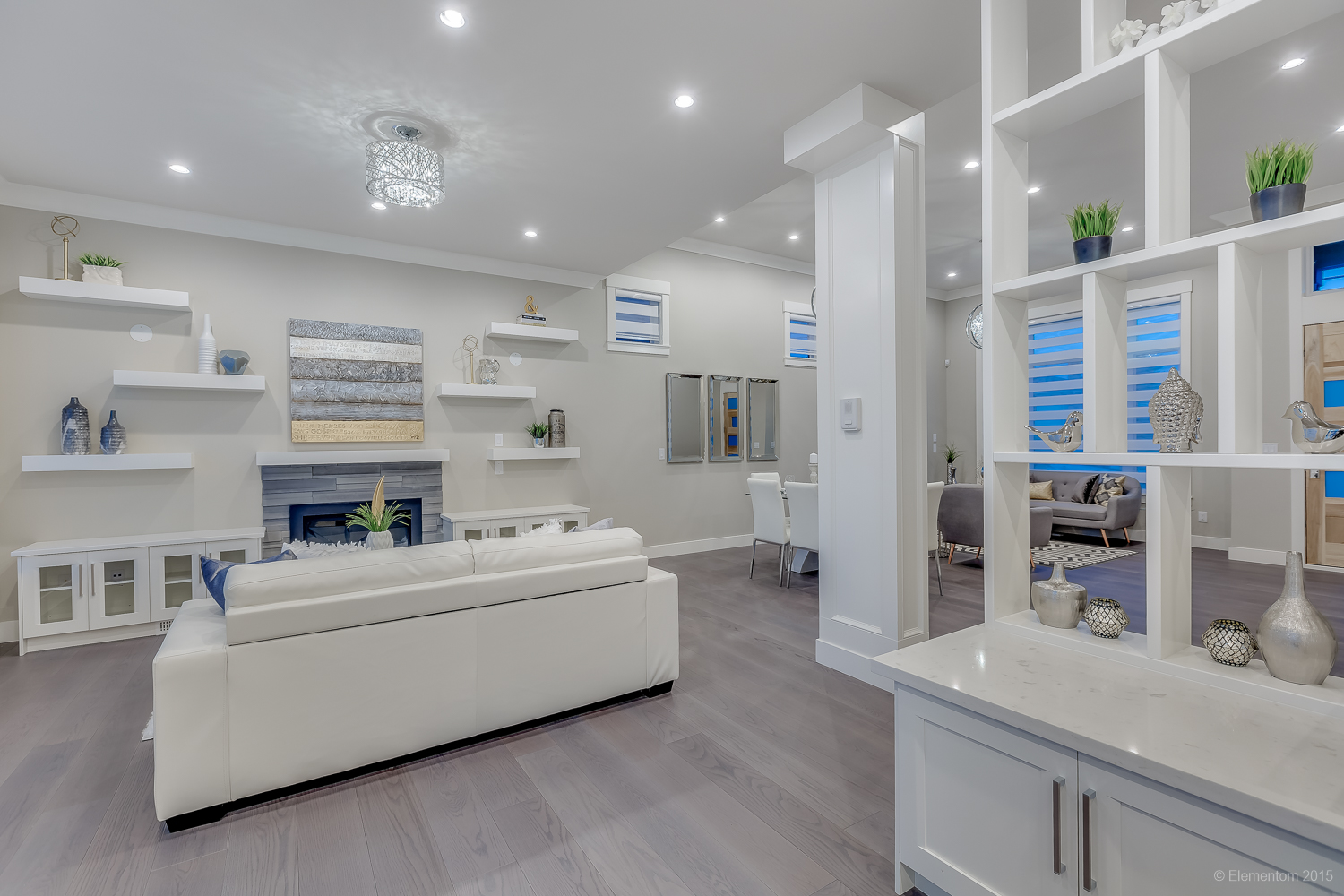 8565 10th Avenue Burnaby 18