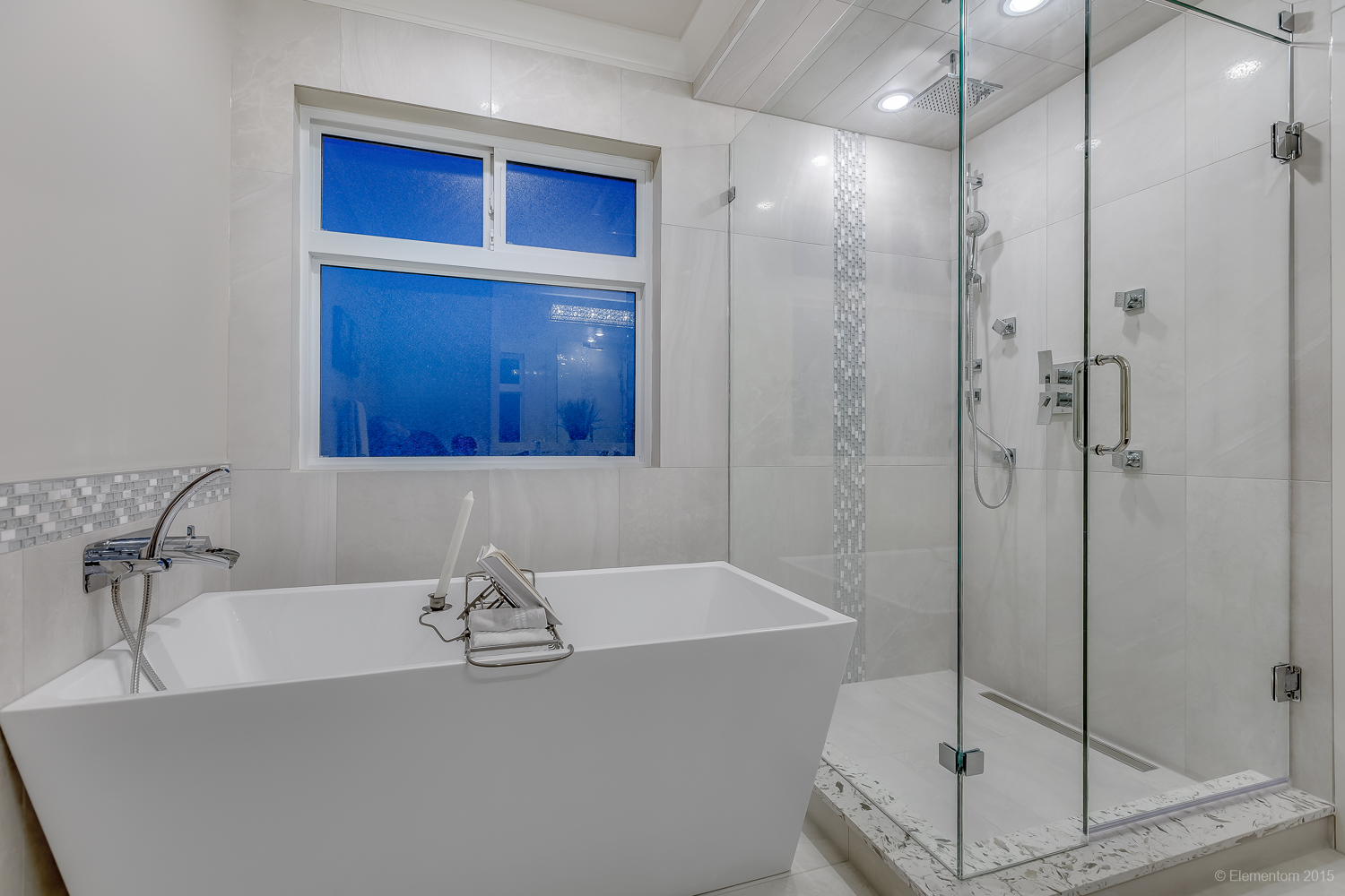 8565 10th Avenue Burnaby 23
