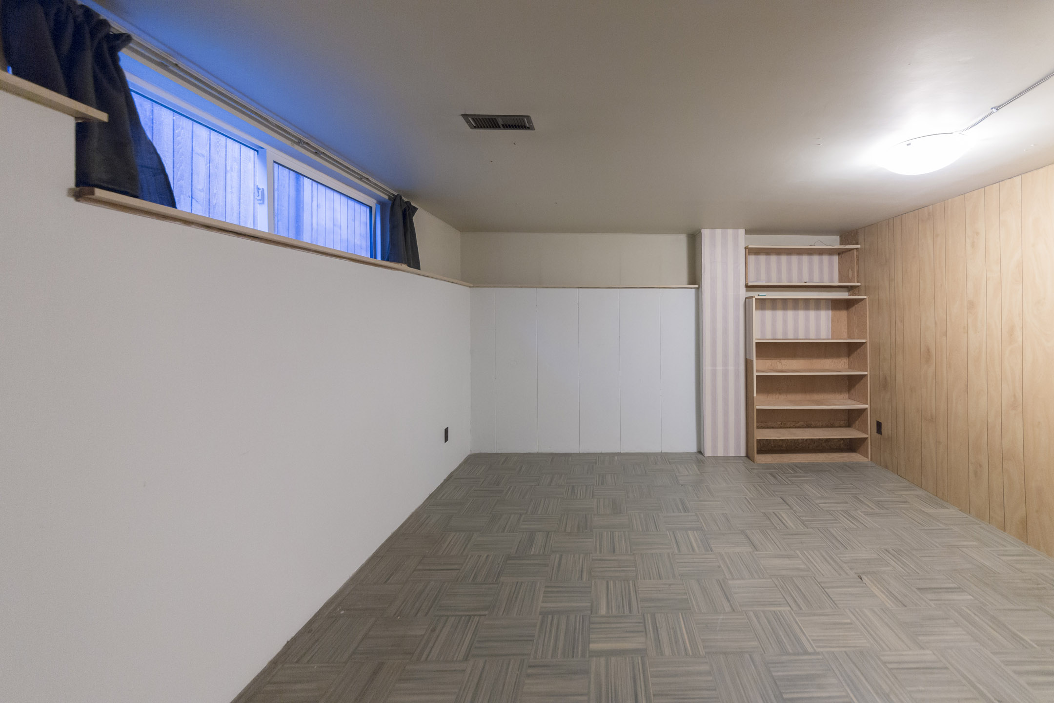 8399 10TH AVENUE, BURNABY 13