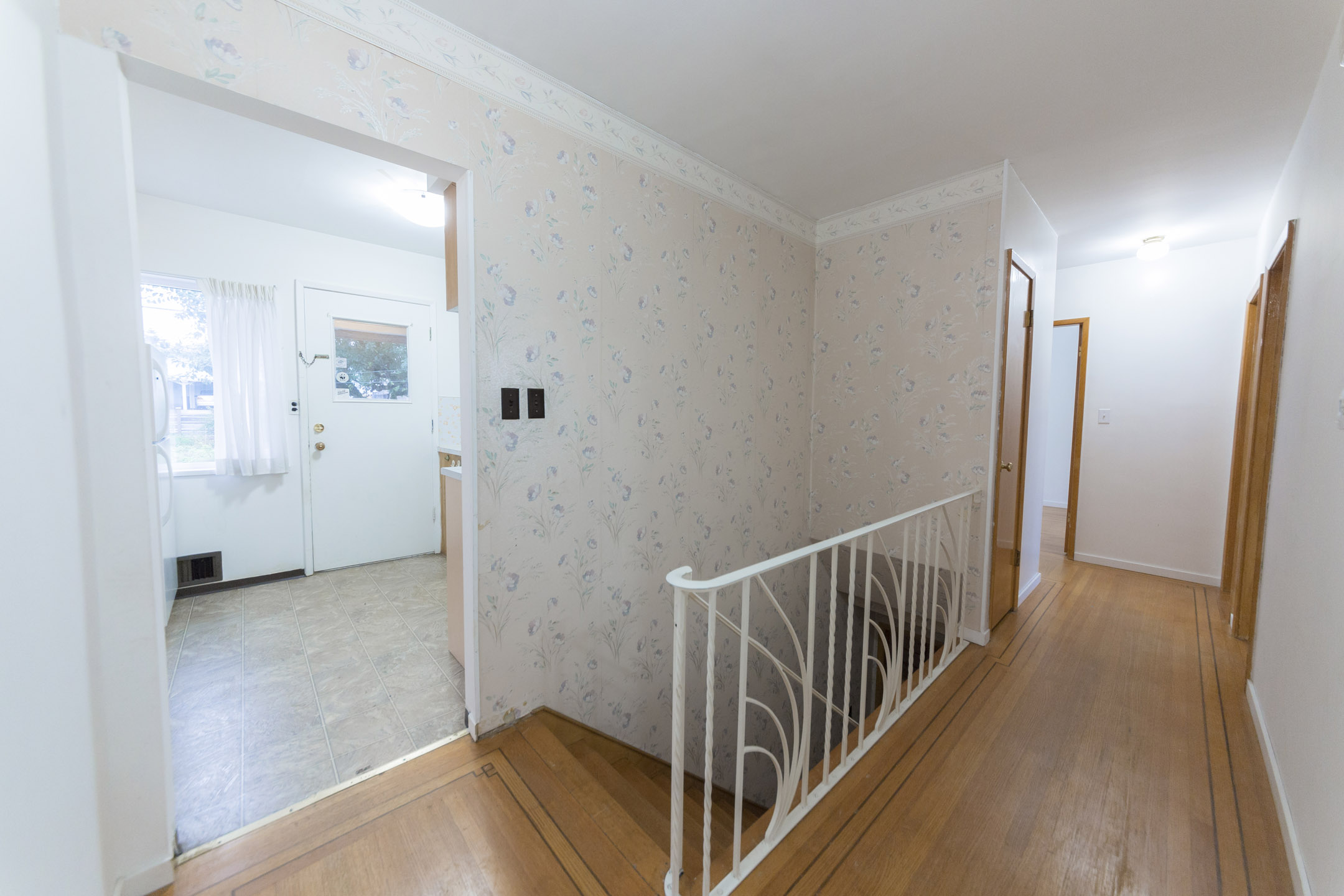 8399 10TH AVENUE, BURNABY 10
