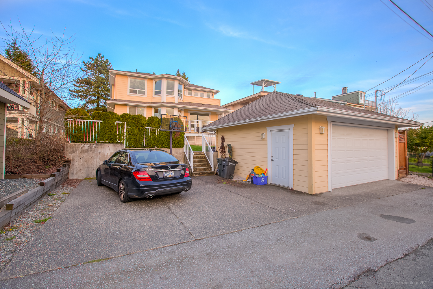 377 N Ranelagh Avenue, Burnaby 33