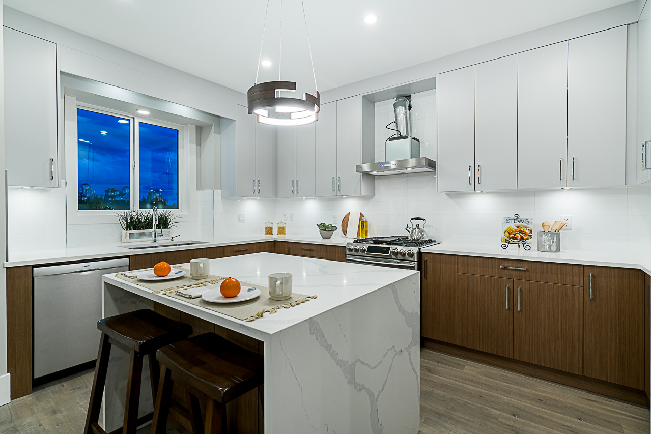 7948 12th Avenue, Burnaby 14