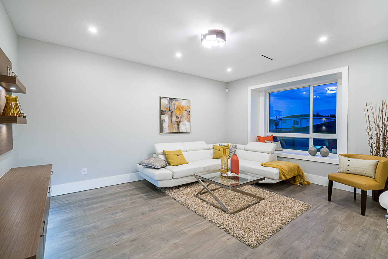 7948 12th Avenue, Burnaby 12