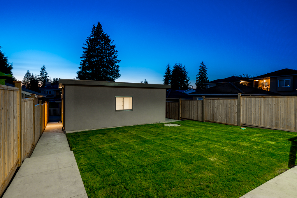8167 18th Avenue, Burnaby 48