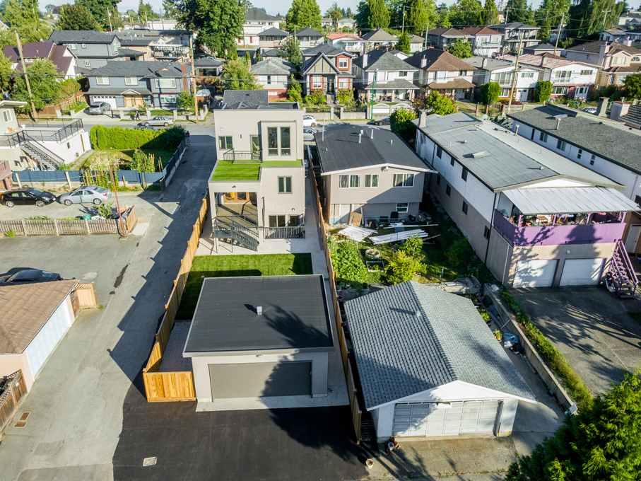 8167 18th Avenue, Burnaby 67