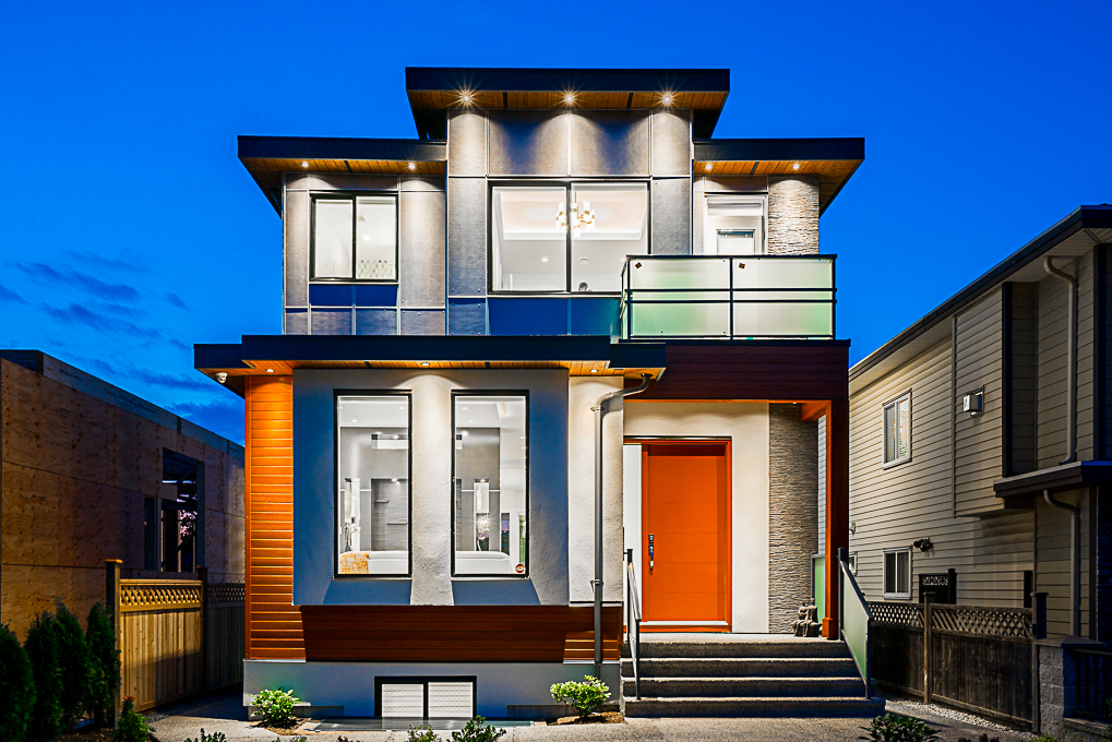 8025 16th Avenue, Burnaby 2