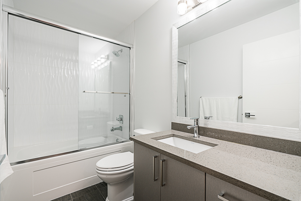 8025 16th Avenue, Burnaby 36
