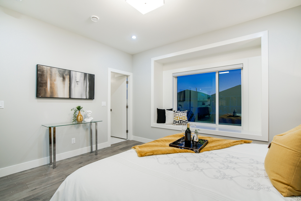 7693 BURGESS STREET, BURNABY 22