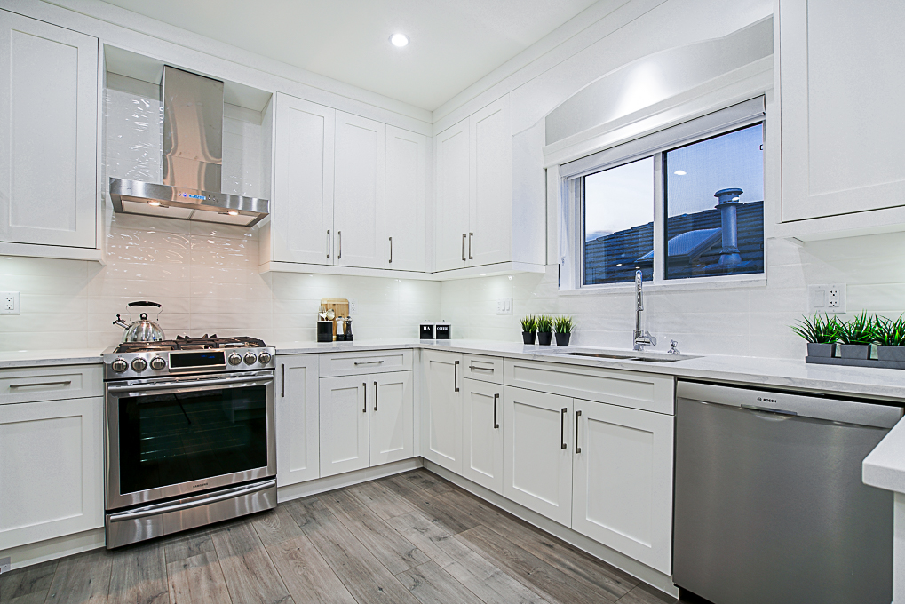 7693 BURGESS STREET, BURNABY 12