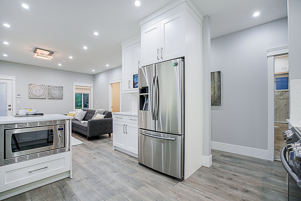 7693 BURGESS STREET, BURNABY 13