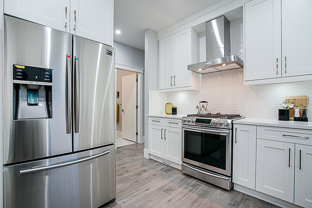7693 BURGESS STREET, BURNABY 14
