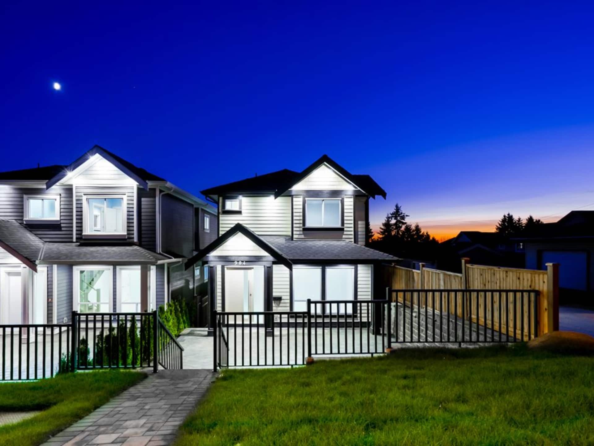 904 Alderson Avenue, Coquitlam