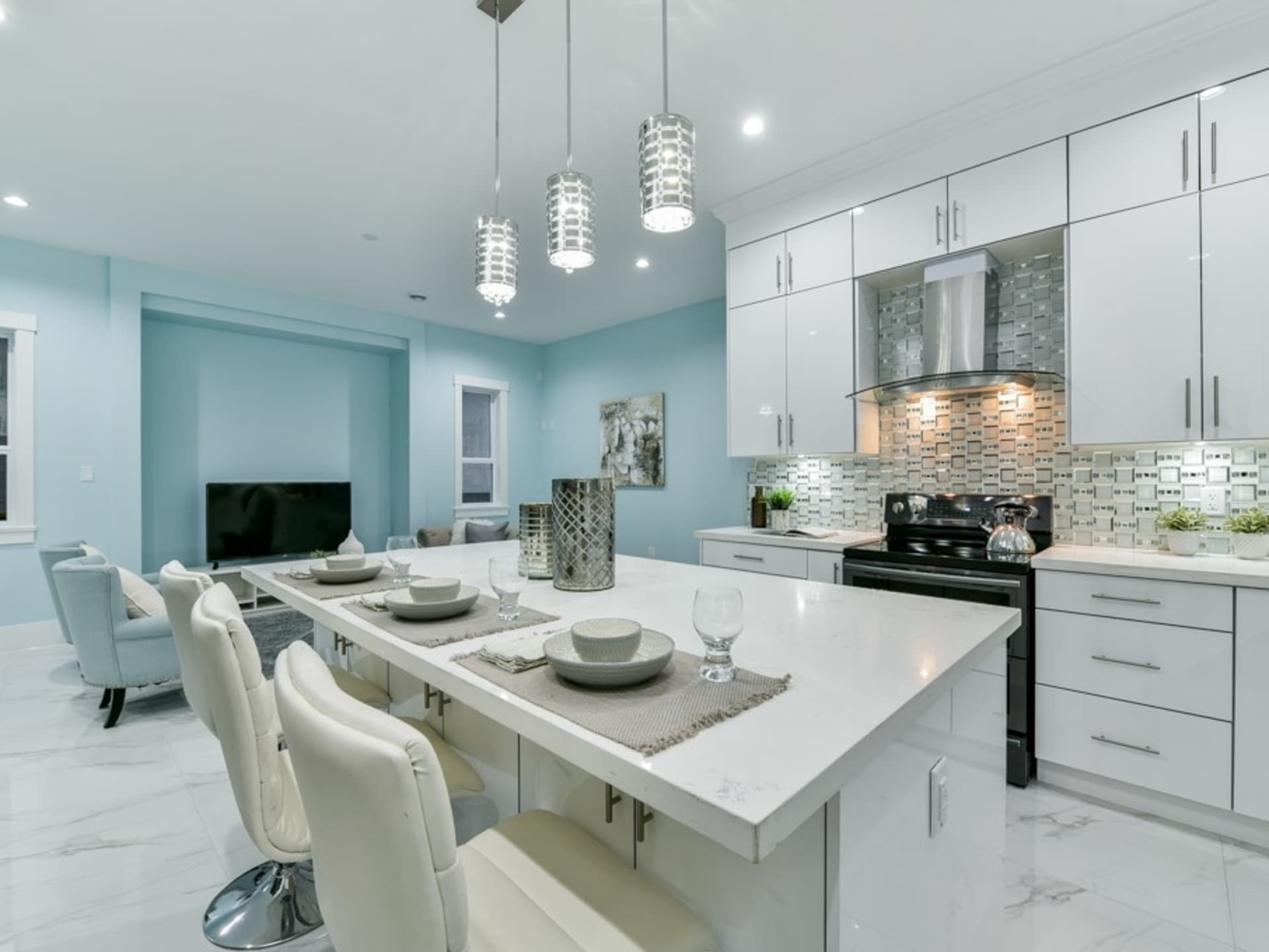 906 Alderson Avenue Coquitlam 11