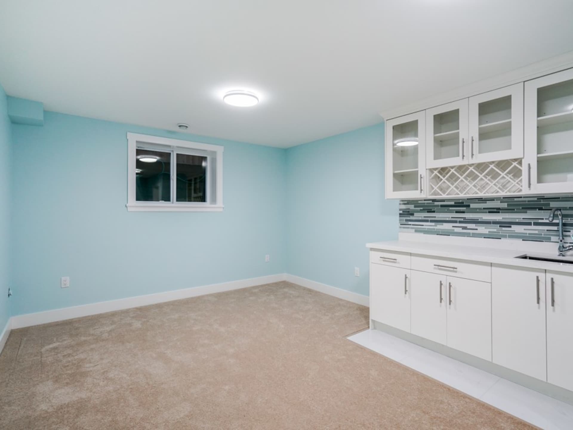 906 Alderson Avenue Coquitlam 17