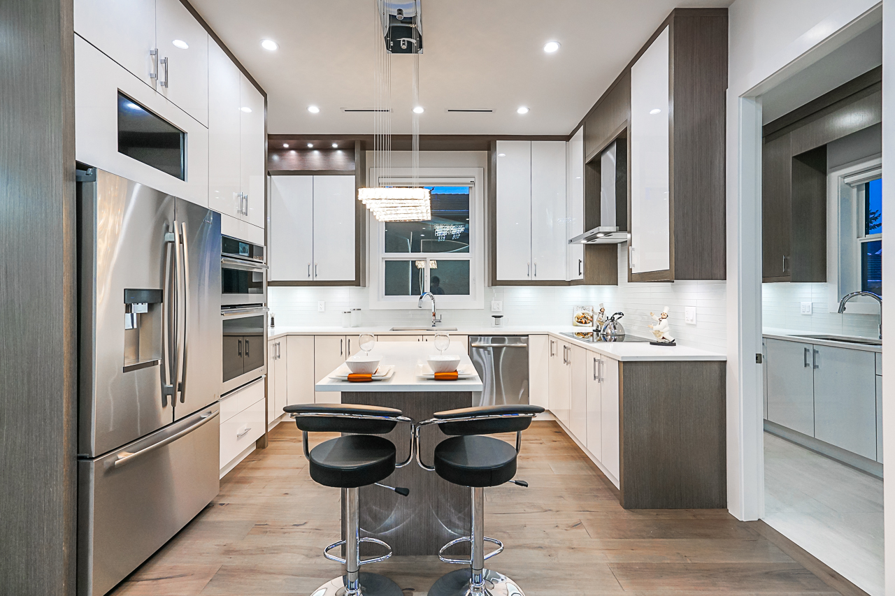 8017 16th Avenue, Burnaby 7