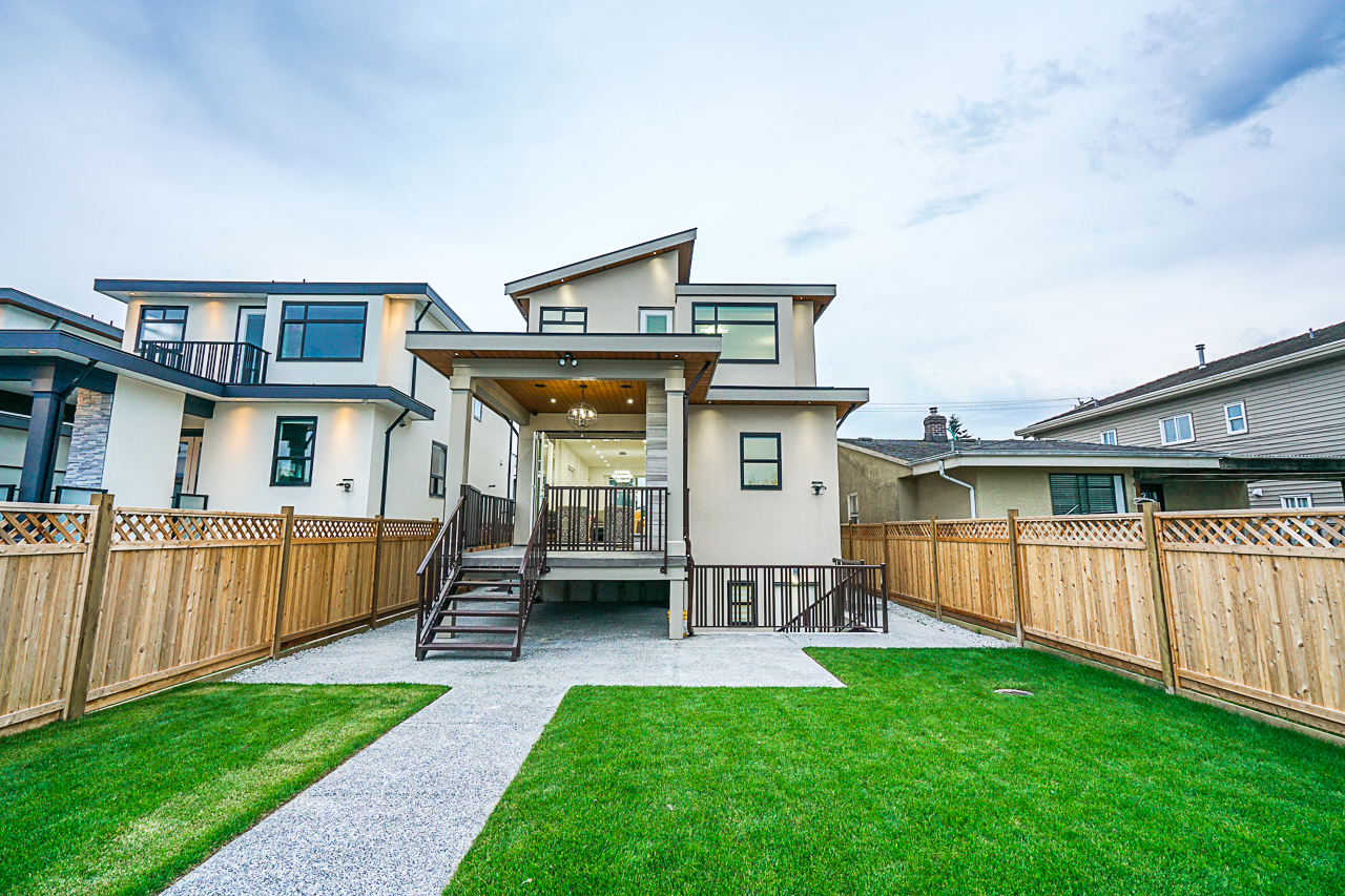 8017 16th Avenue, Burnaby 37
