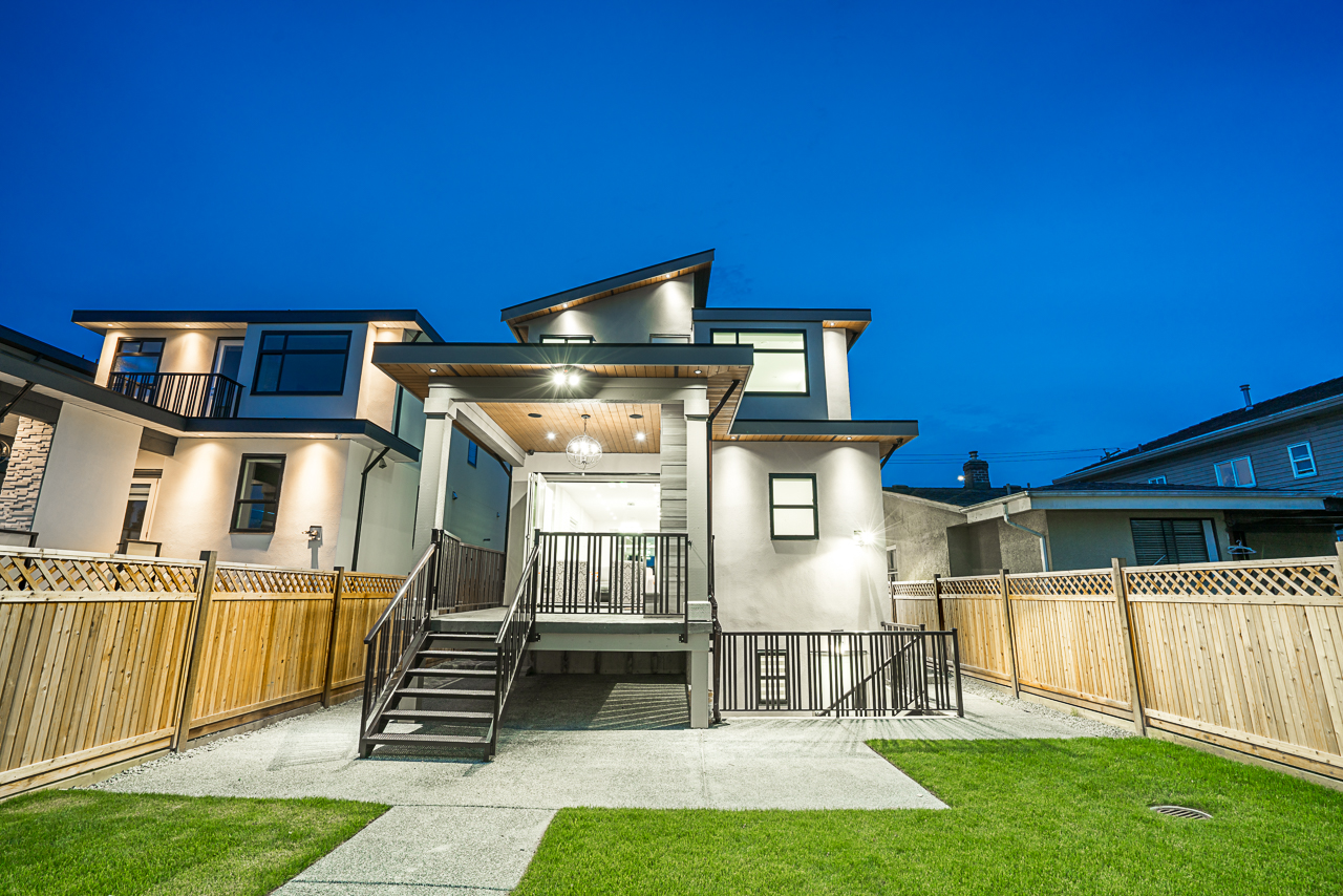 8017 16th Avenue, Burnaby 39