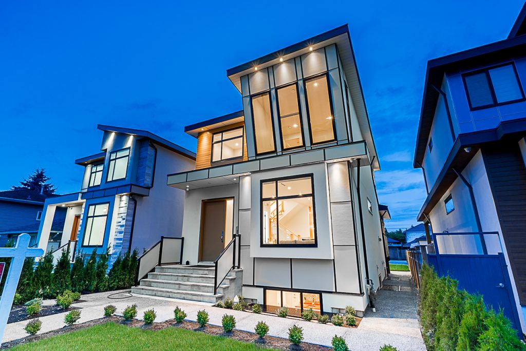 8023 16th Avenue, Burnaby
