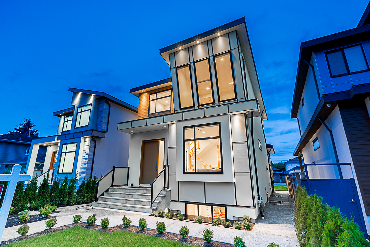 8023 16th Avenue, Burnaby