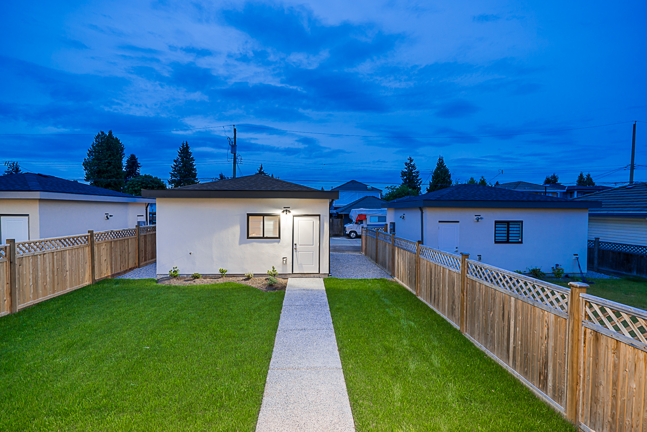 8023 16th Avenue, Burnaby 40