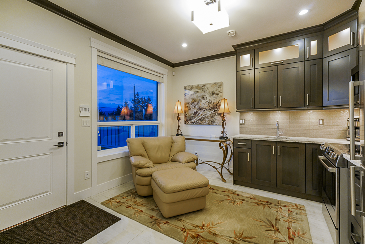 8459 16th Avenue, Burnaby 18