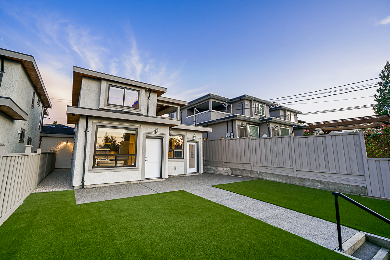 8459 16th Avenue, Burnaby 39